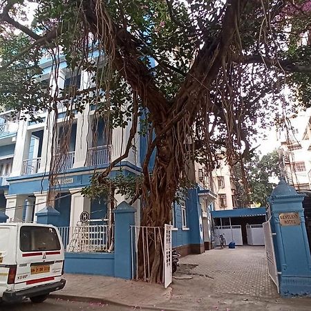 Bentleys Hotel Mumbai Bagian luar foto