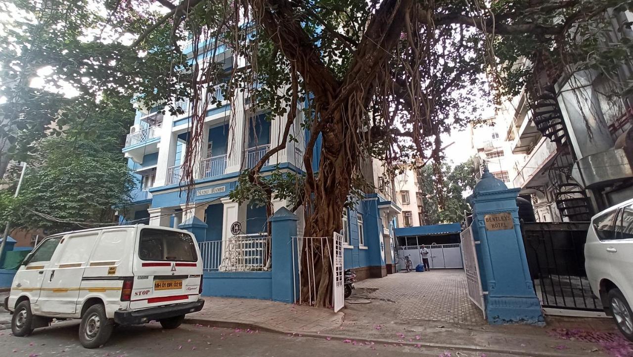 Bentleys Hotel Mumbai Bagian luar foto