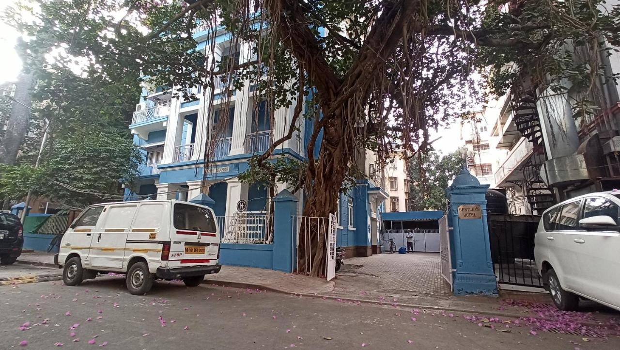 Bentleys Hotel Mumbai Bagian luar foto