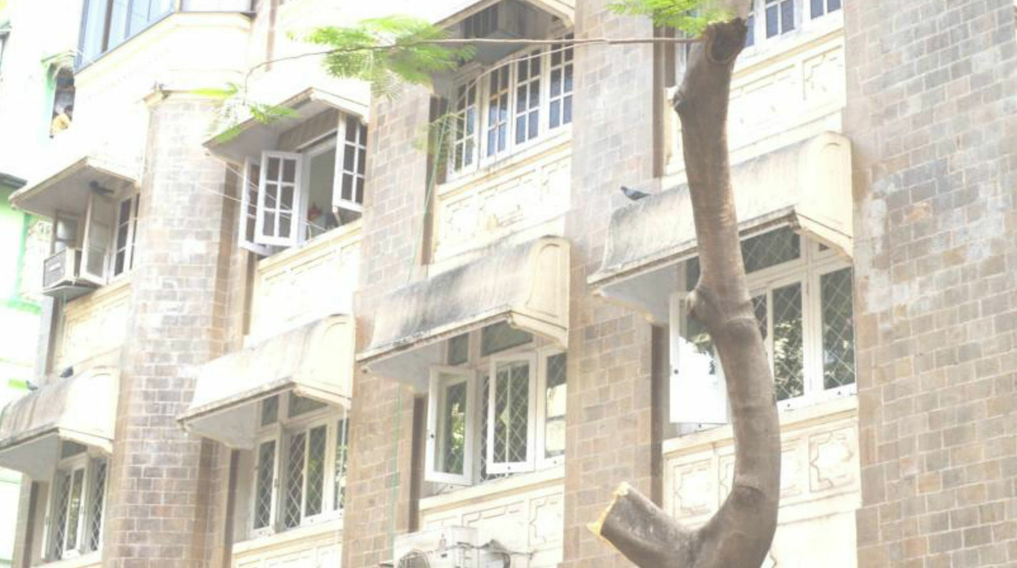 Bentleys Hotel Mumbai Bagian luar foto
